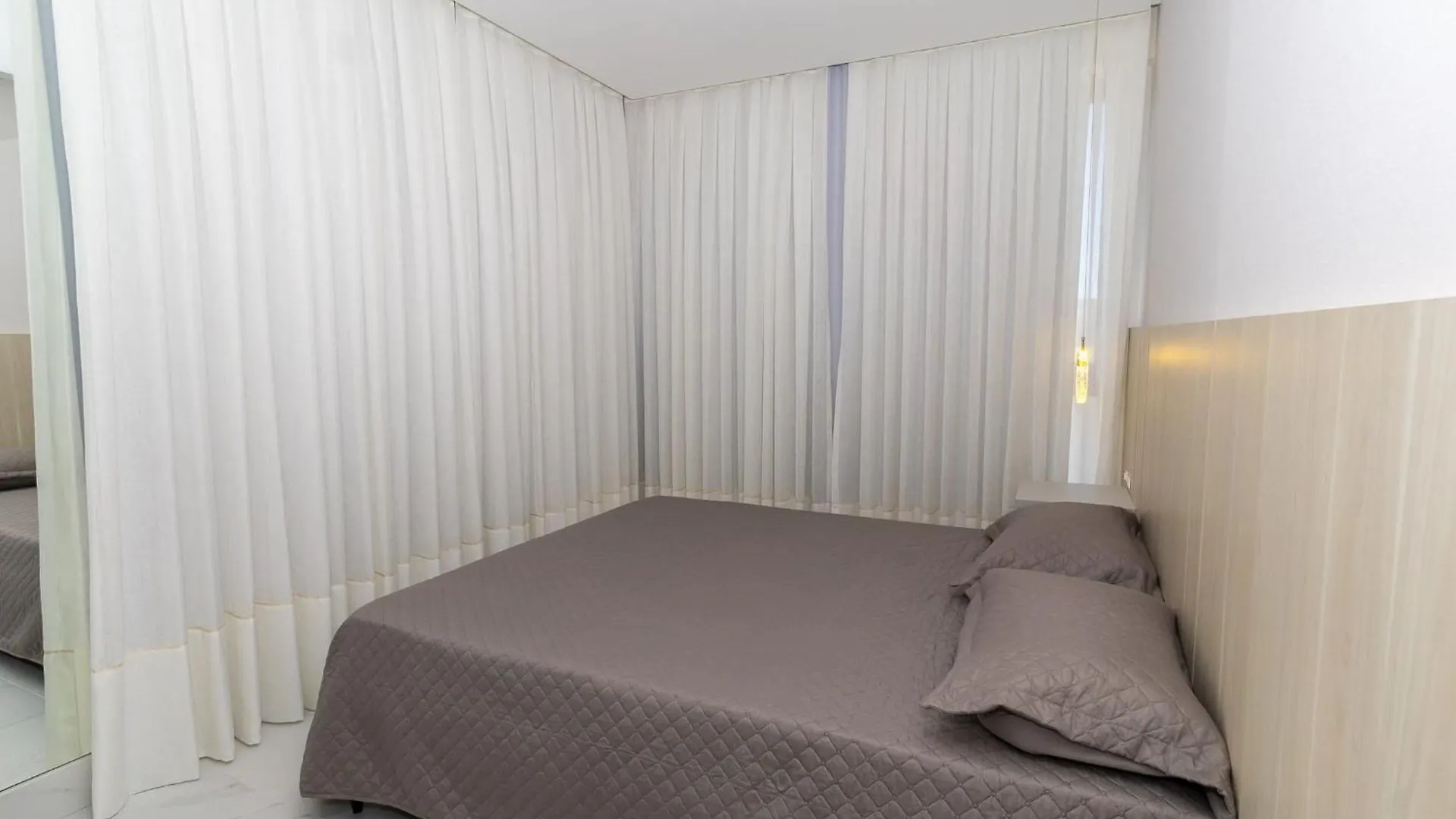 635 Lindo Apartamento Localizado Na Praia De Bombas Bombinhas 0*,  Brazilië
